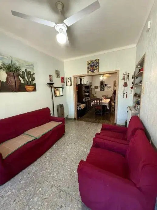 Casa En Venta En Villa Luzuriaga 3