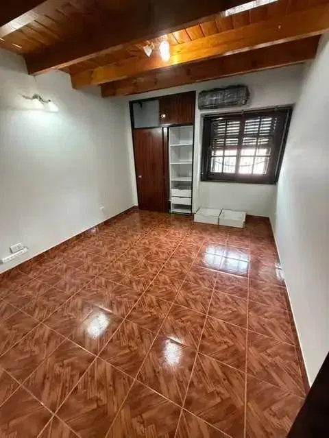 Triplex En Venta En Villa Luzuriaga 1