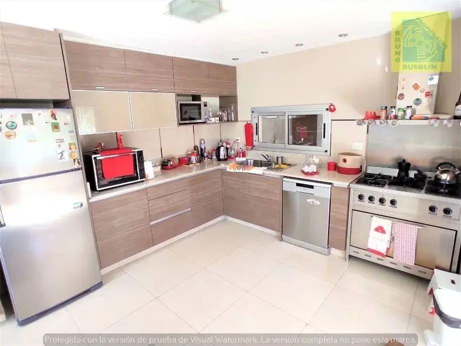 Casa En Venta En Tristan Suarez 8