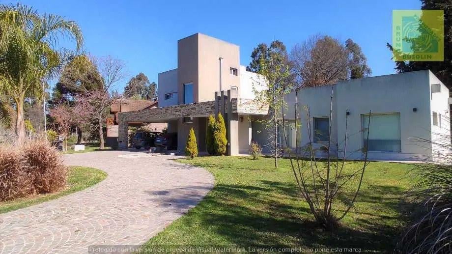 Casa En Venta En Tristan Suarez
