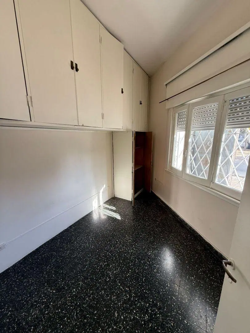 Gran Ph tipo casa en ciudadela a metros de 2da Rivadavia. 3