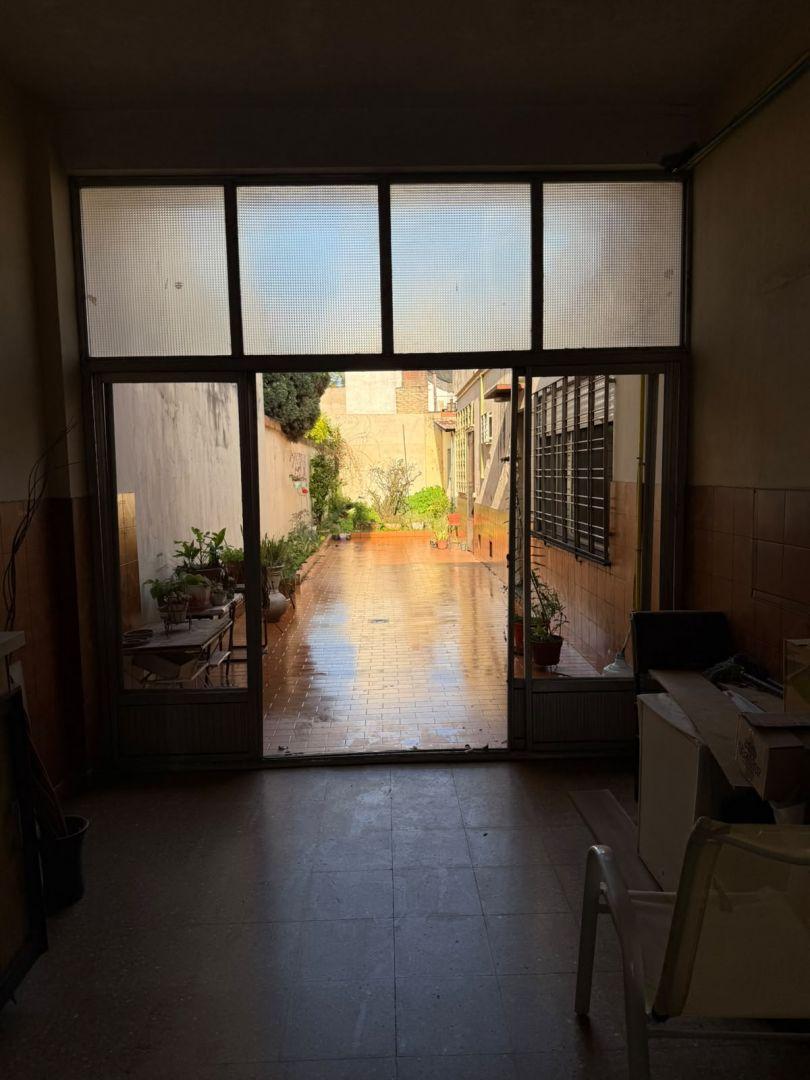 Foto de Casa con excelente jardin en una zona estrategica de Ramos Mejia, imagen 3