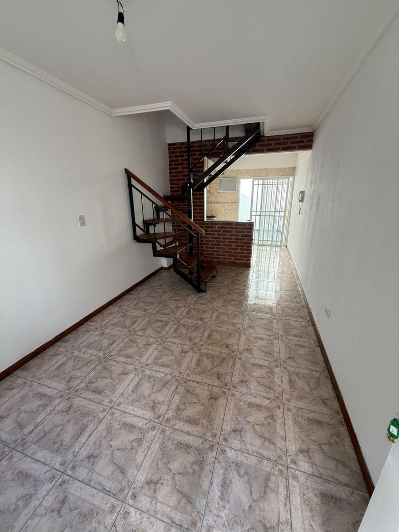 Foto de Duplex a metros de Av. San Martin ideal para inversores., imagen 5