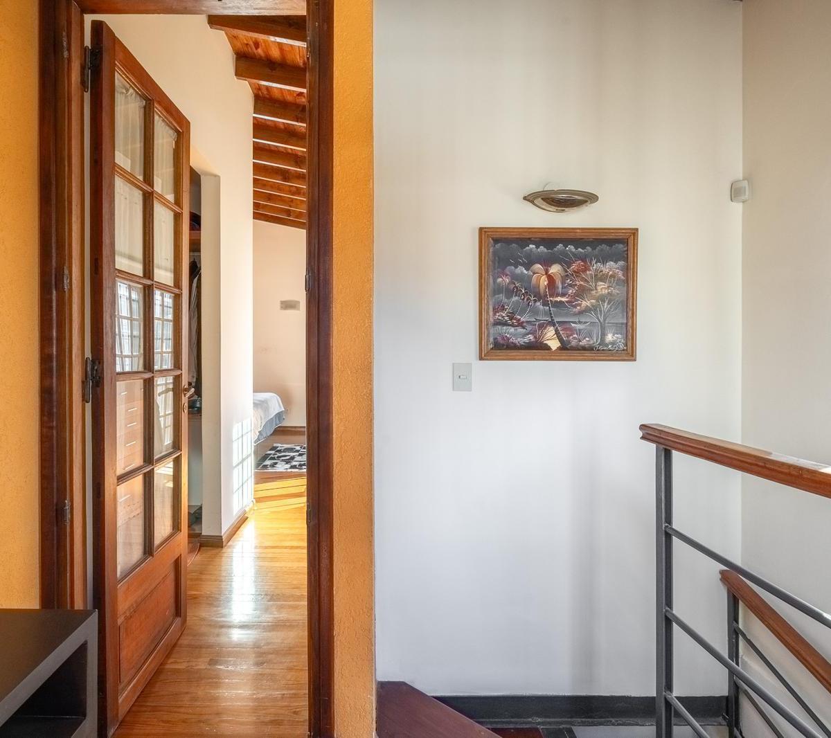 Casa en Lote Propio en Venta - 5 Ambientes - Cochera - Villa Pueyrredon Apto Credito 1