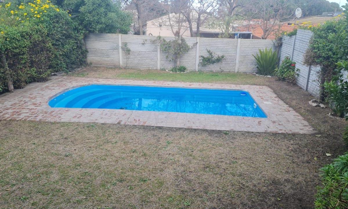 Casa en Venta en Quequén - Necochea - 4 Ambientes con Pileta 5