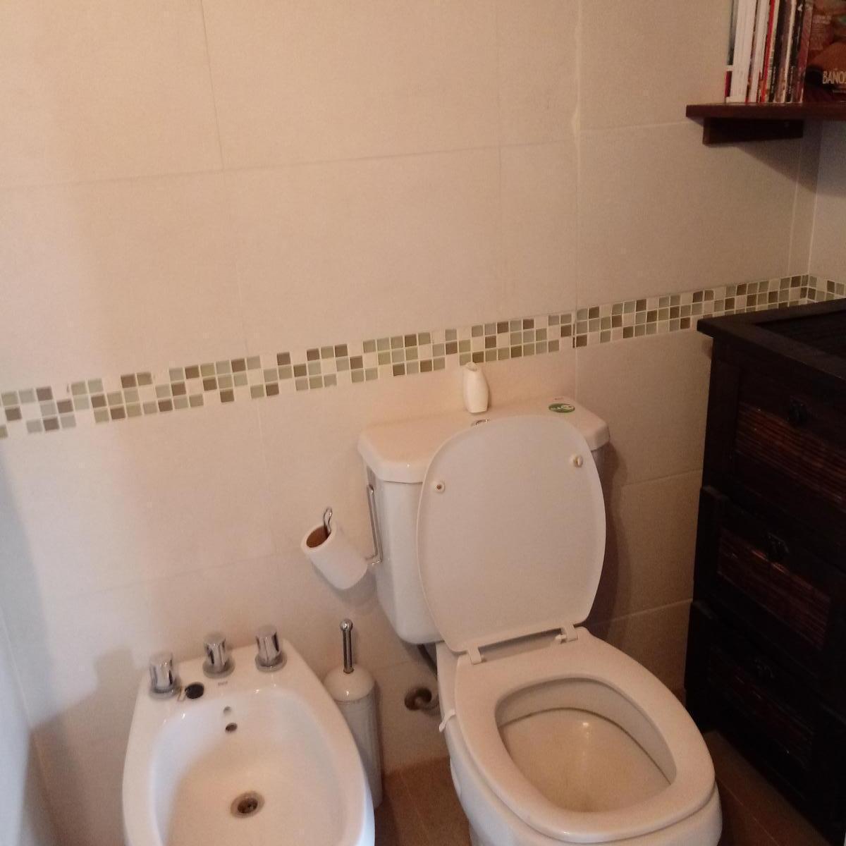 Casa en Venta en Quequén - Necochea - 4 Ambientes con Pileta 2