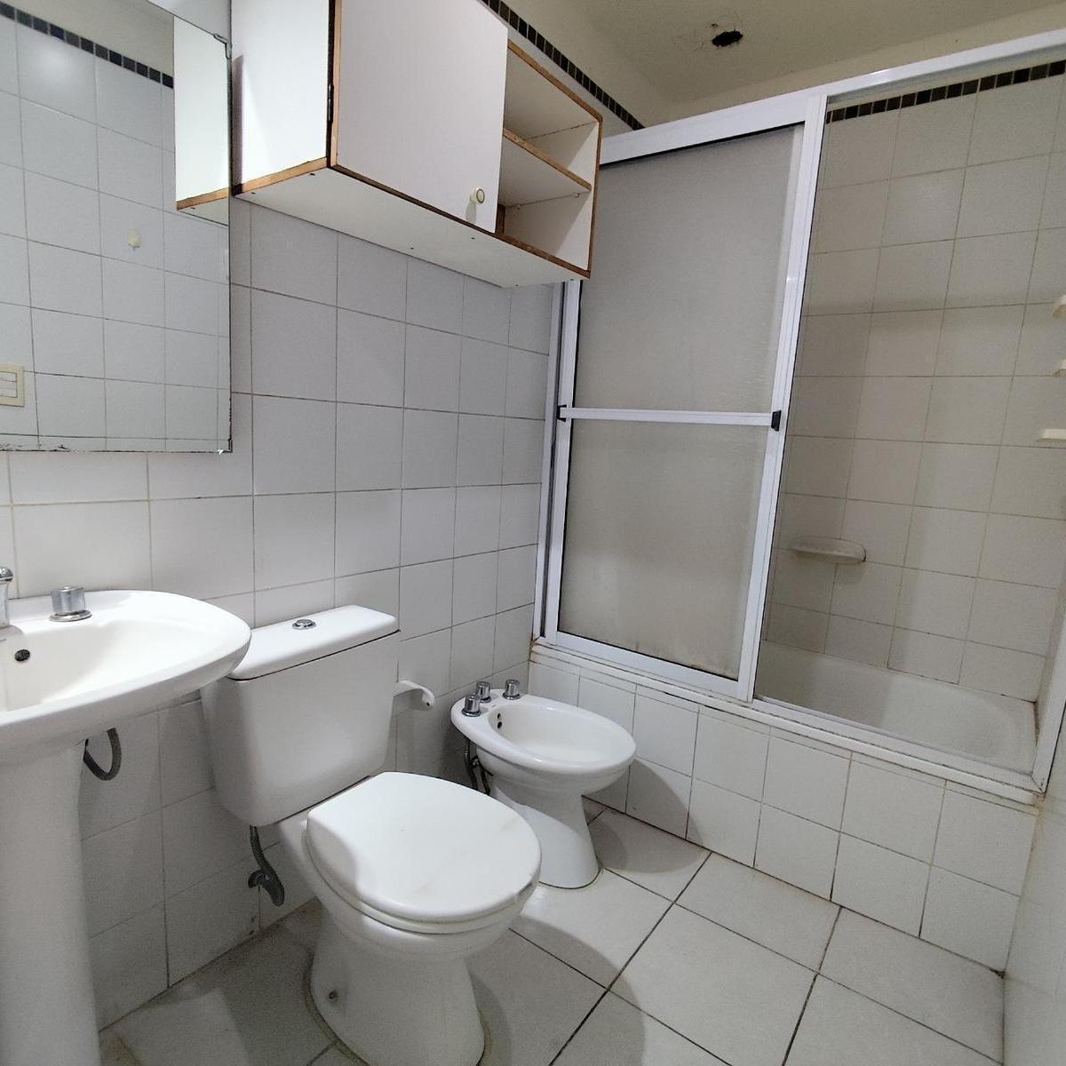 VENTA DEPARTAMENTO 3 AMBIENTES, PRIMER PISO POR ESCALERA CON BALCON BAJAS EXPENSAS SAN MIGUEL