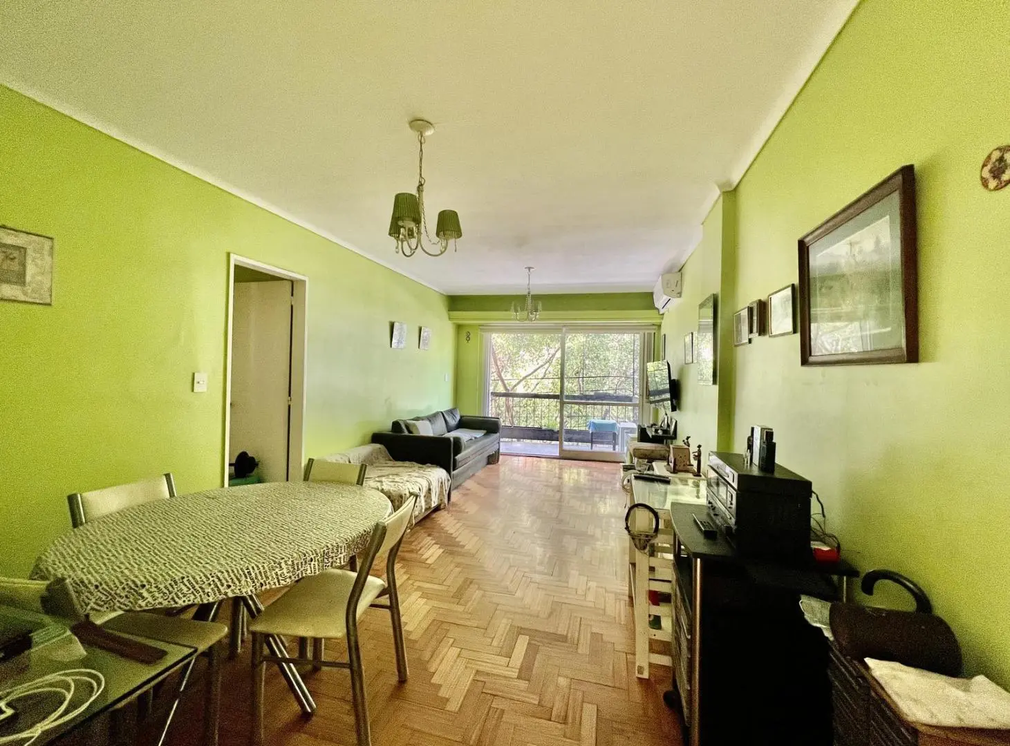 Oportunidad/Apto Crédito/ Depto 4 Ambientes/ 2 Baños/ Balcón Corrido Frente. 2