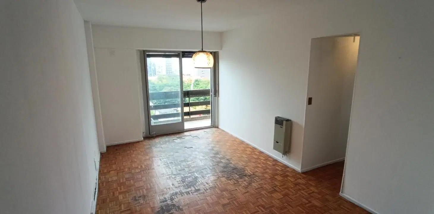 Departamento 4 ambientes, con lavadero, balcon corrido, piso alto, luminoso, bajas expensas en Boedo 2
