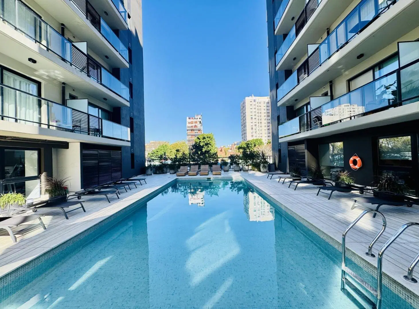 Increible Alquiler Monoambiente/ Super Luminoso/Balcon/ Distrito Colegiales/ Full Amenites 3
