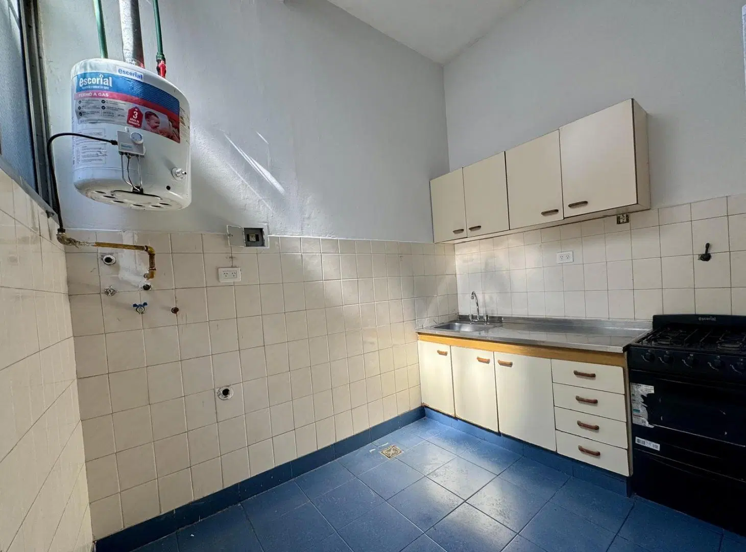 Oportunidad/ Ideal para Deposito Oficina/ Zona Estratégica/Apto vivienda y Credito/Once. 3