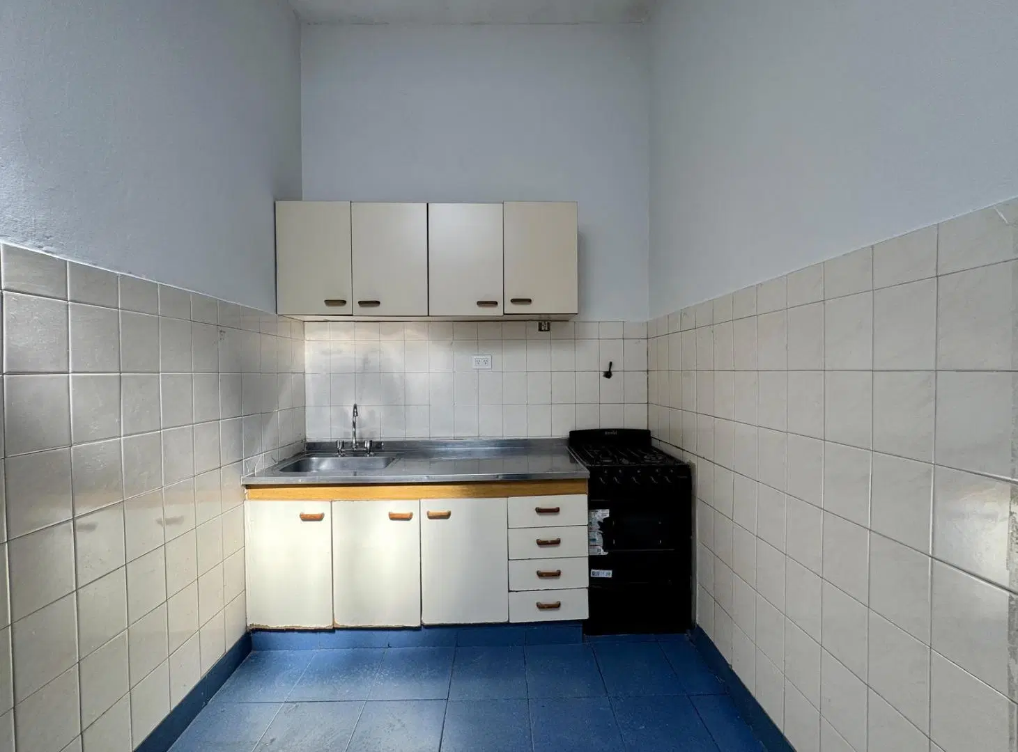 Oportunidad/ Ideal para Deposito Oficina/ Zona Estratégica/Apto vivienda y Credito/Once. 2