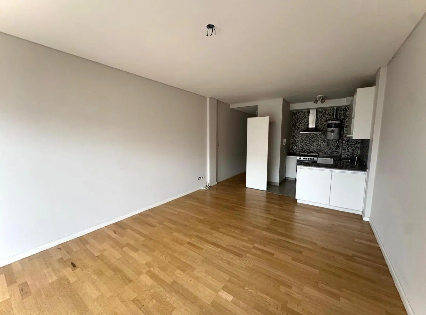 ALQUILER Excelente Monoambiente con balcón SIN EXPENSAS en Belgrano R 4