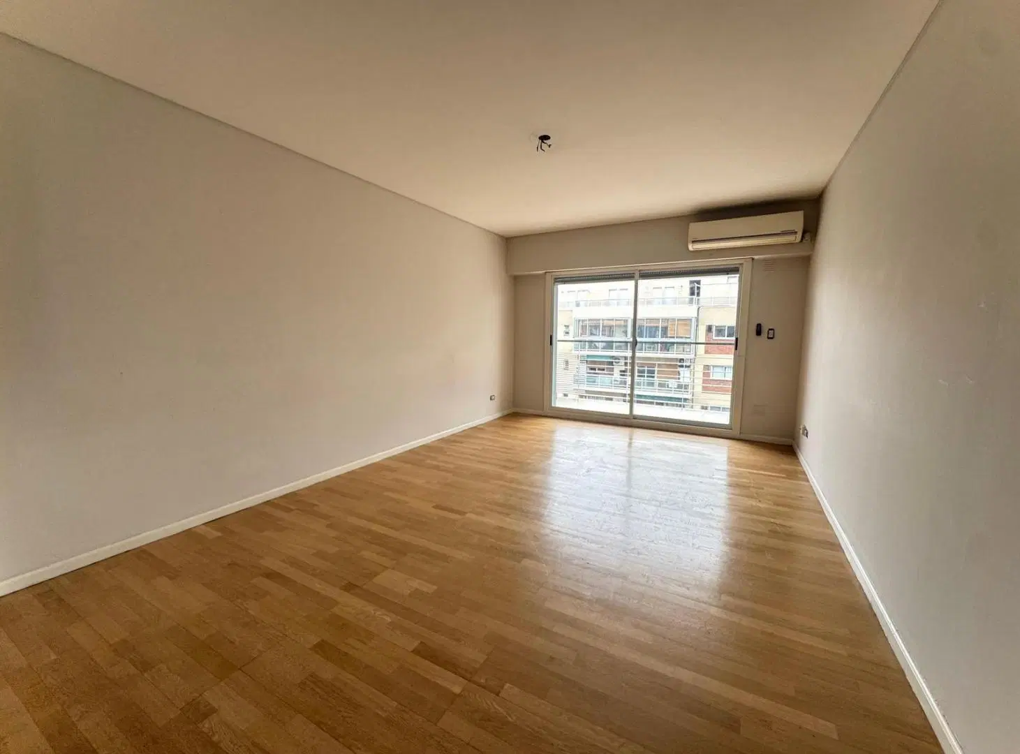 ALQUILER Excelente Monoambiente con balcón SIN EXPENSAS en Belgrano R 1