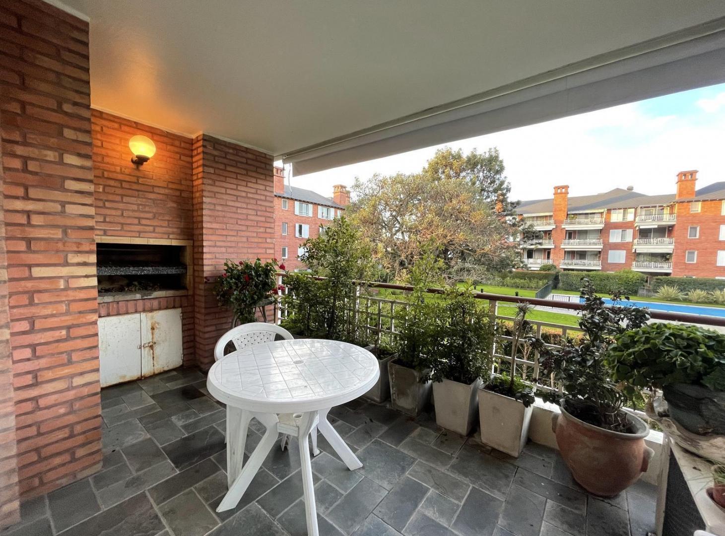 Foto de Venta dos ambientes en jardines de san isidro, imagen 3