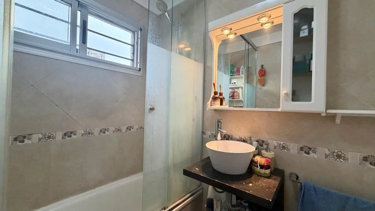 Venta  Departamento 2 Ambientes- Cochera - Terraza. 3