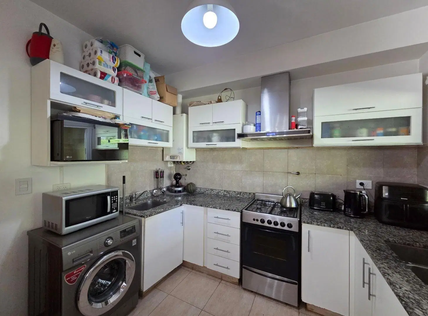 VENTA DE CASA DE 3 AMBIENTES CON GALERÍA - PARRILA - PARQUE - PILETA - APTO CRÉDITO LA LONJA, PILAR 4