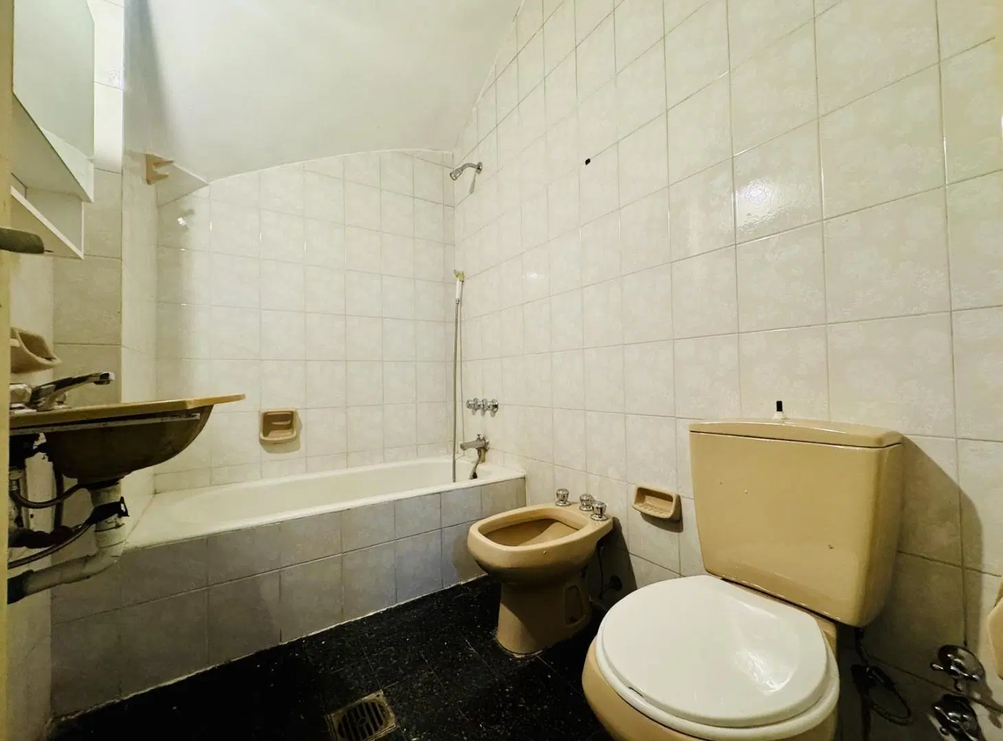 Alquiler PH al frente 3 Ambientes con Patio Semicubierto Sin Expensas Paternal 4