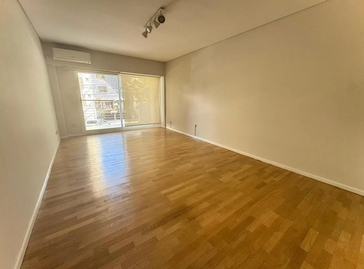 ALQUILER Excelente Monoambiente con balcón- SIN EXPENSAS- Belgrano 1