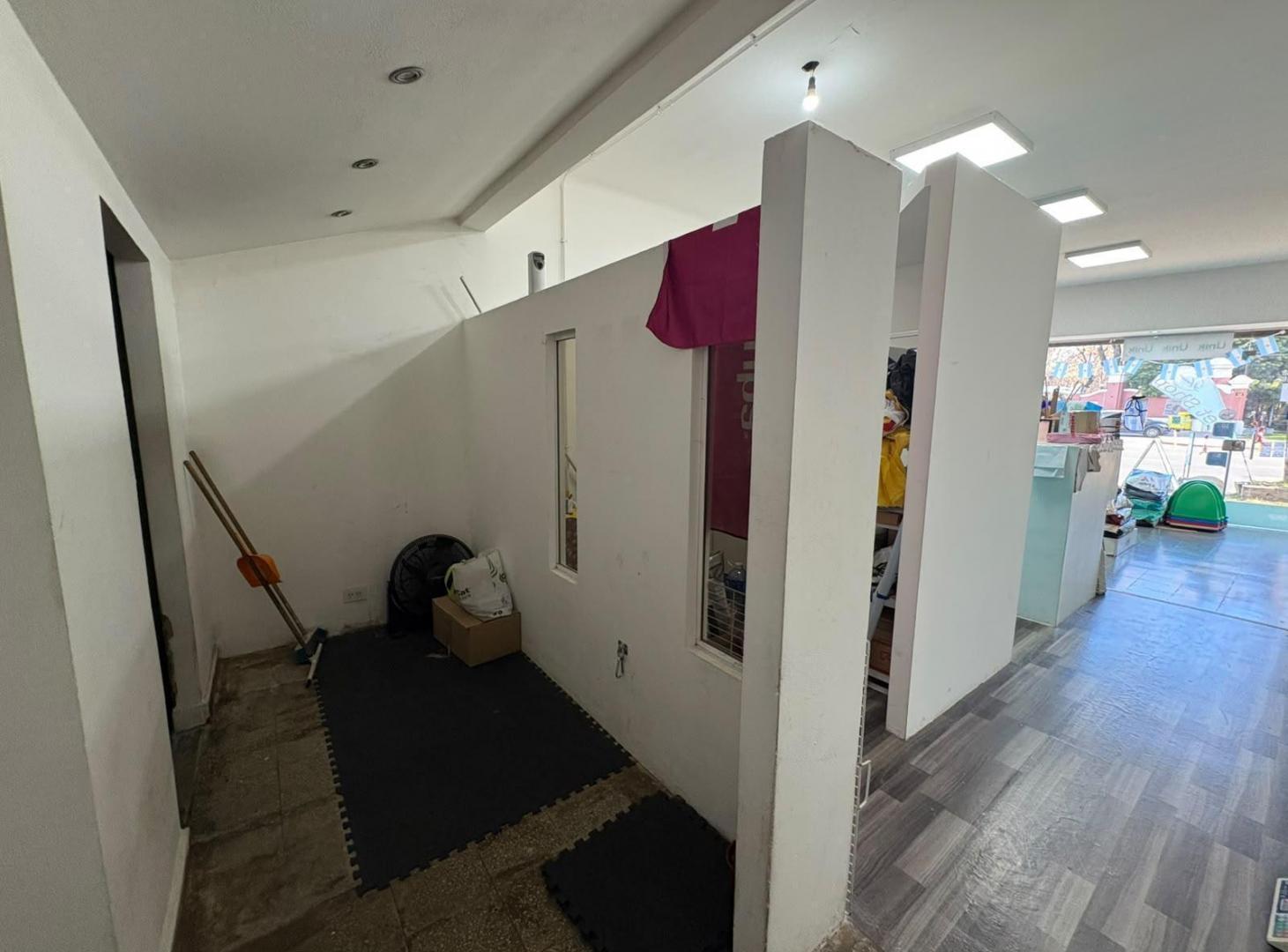 Foto de FONDO DE COMERCIO EN VENTA, PET SHOP EN SAN ISIDRO CENTRO, 60M2, imagen 3