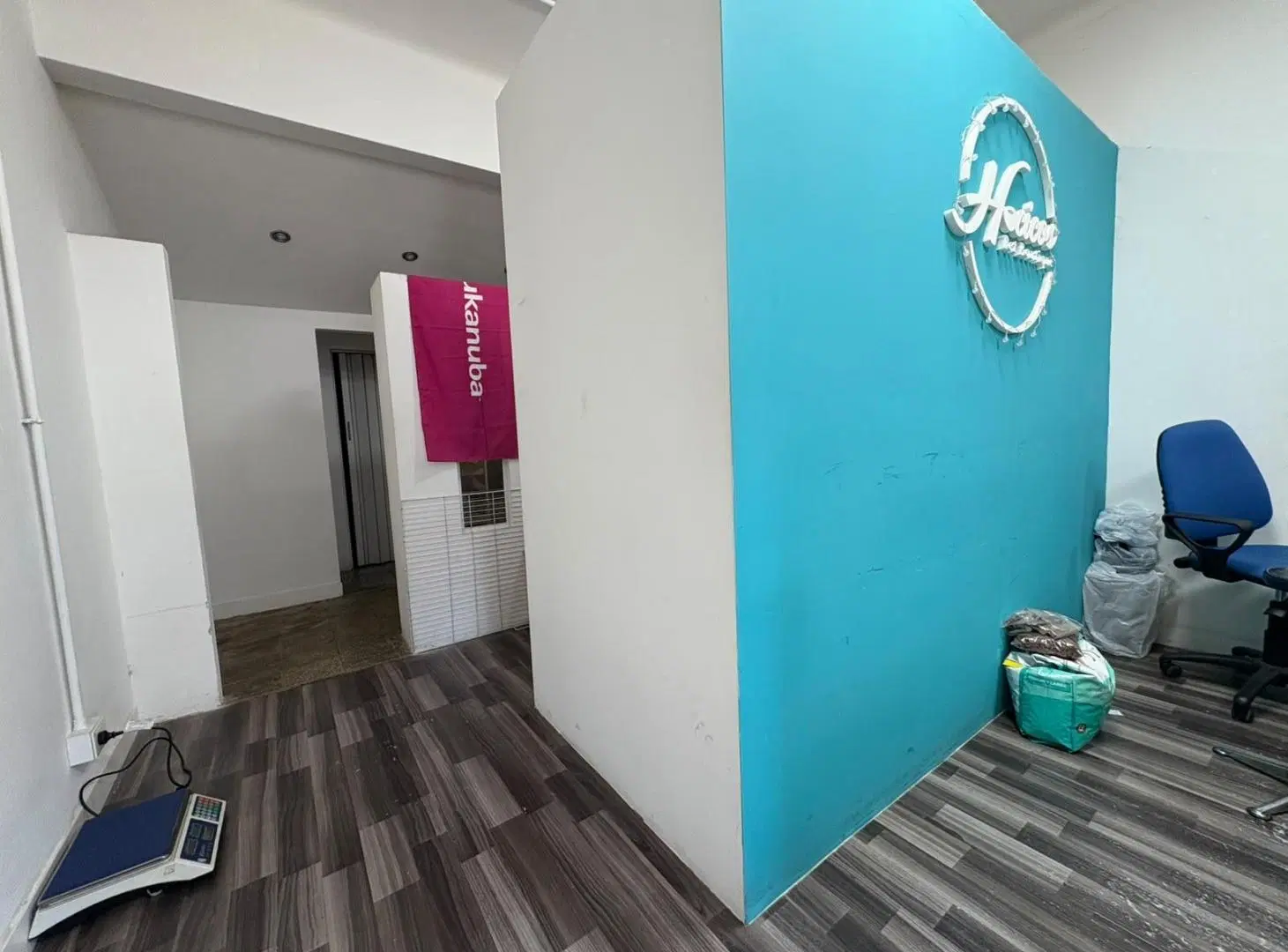 FONDO DE COMERCIO EN VENTA, PET SHOP EN SAN ISIDRO CENTRO, 60M2 TOTALES, 6 AÑOS DE TRAYECTORIA 8