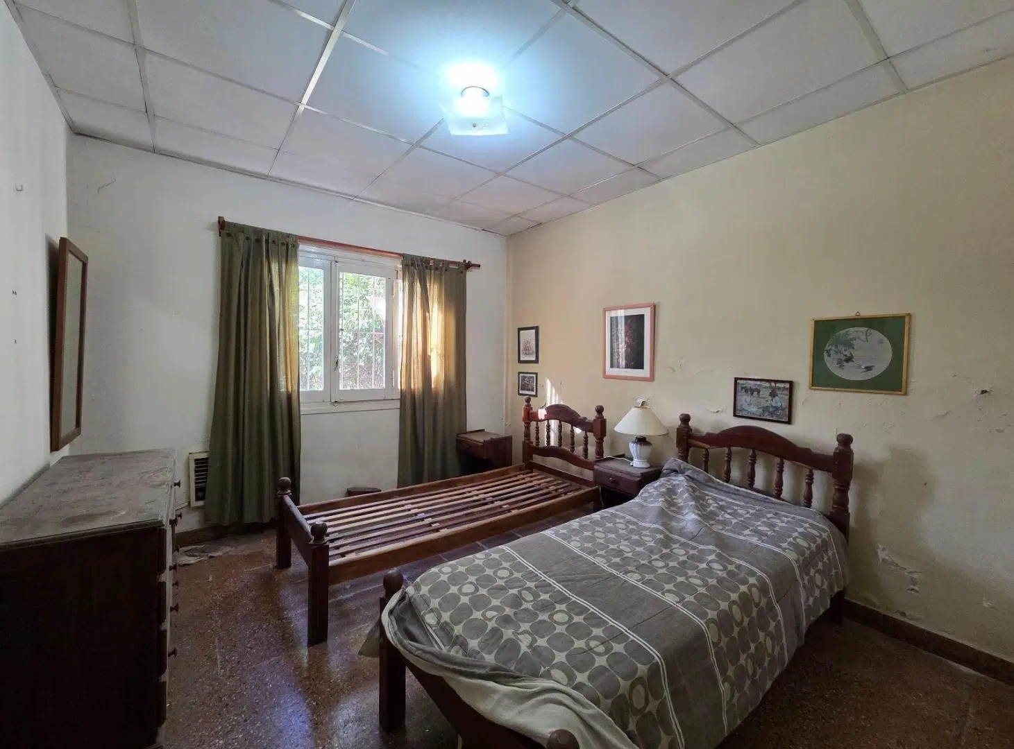Casa 3 ambientes con parque y galpón en Villa de Mayo 5