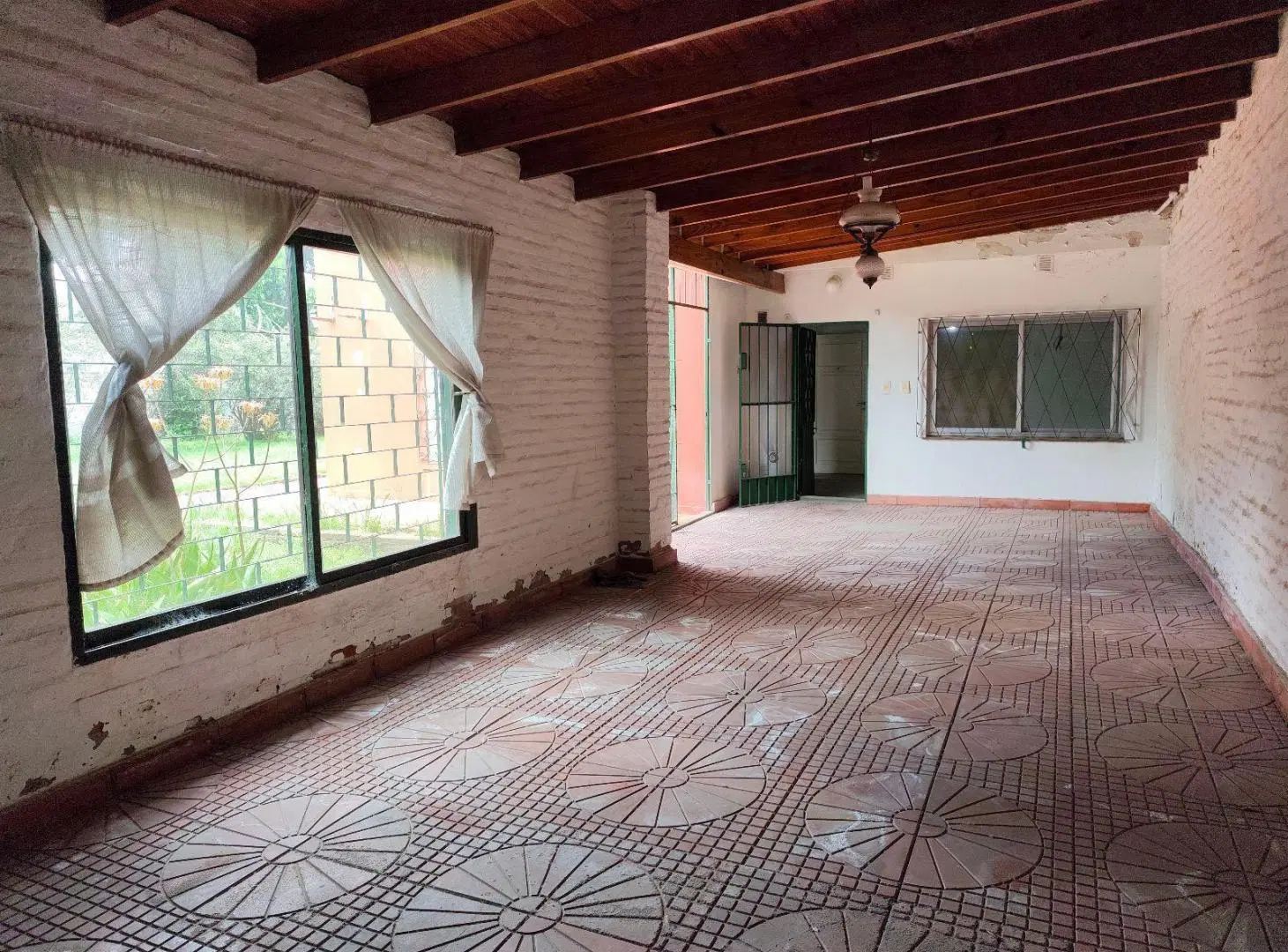 Casa en venta Tortuguitas centro 600mts lote pileta, ideal vivienda o inversión-Todos los servicios 3