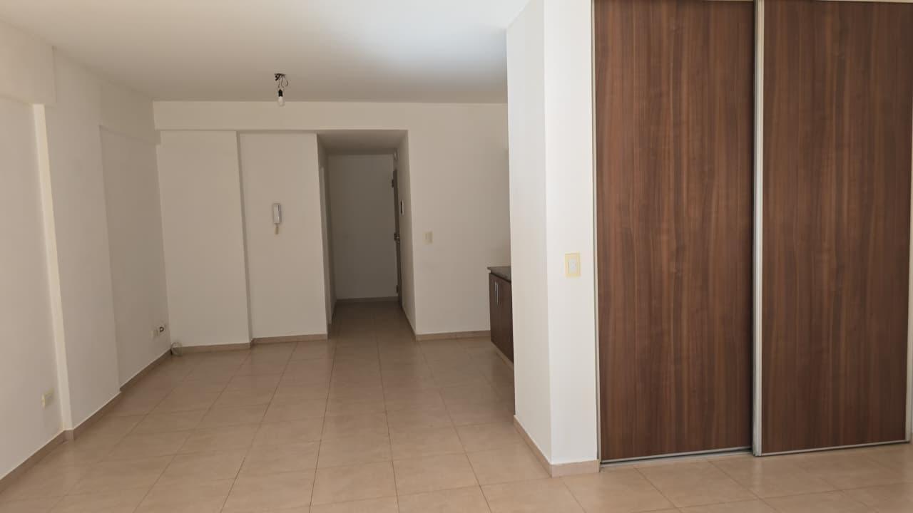 Foto de ALQUILER MONOAMBIENTE CON BALCÓN SAAVEDRA, imagen 2