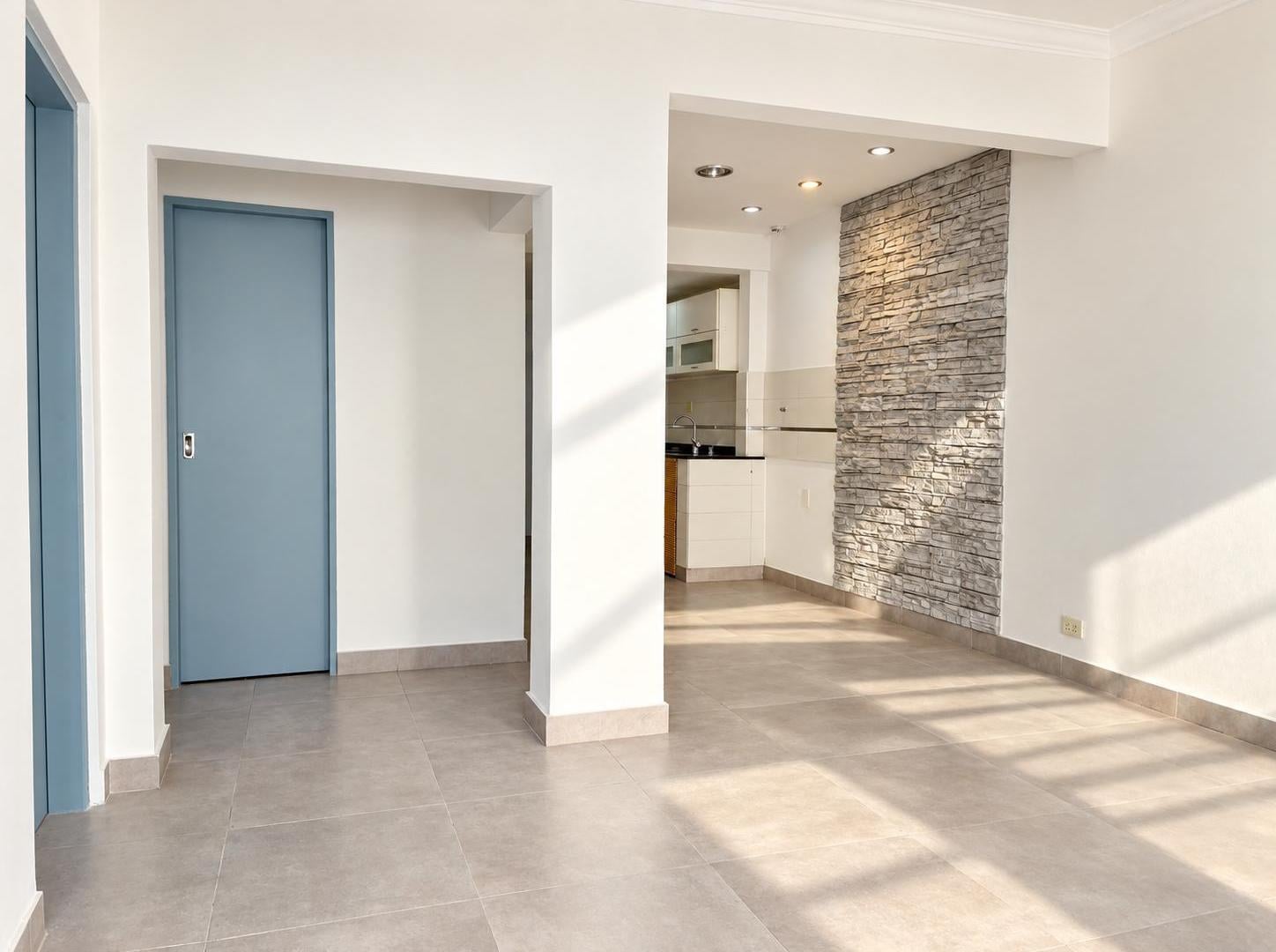 Foto de Venta de PH 3 ambientes reciclado a nuevo con jardín - El Palomar, imagen 2