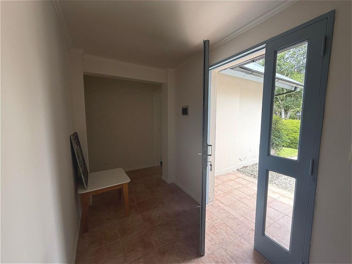 Foto de Casa en venta en Barrio Privado El Aromo 4 ambientes con Pileta - APTO, imagen 5