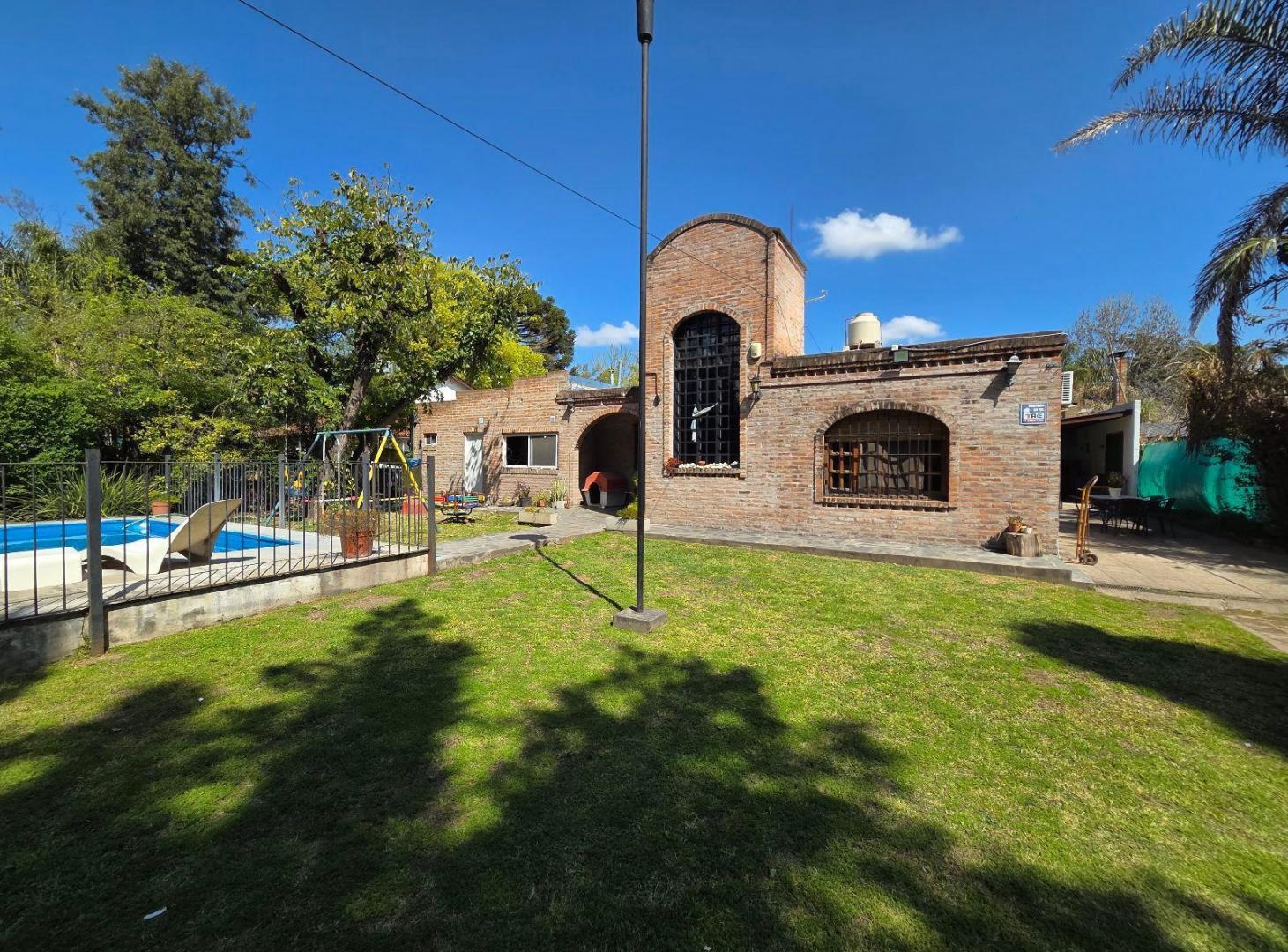 Foto de Casa Quinta 3 ambientes con parque, quincho y pileta en Villa de Mayo, imagen 3