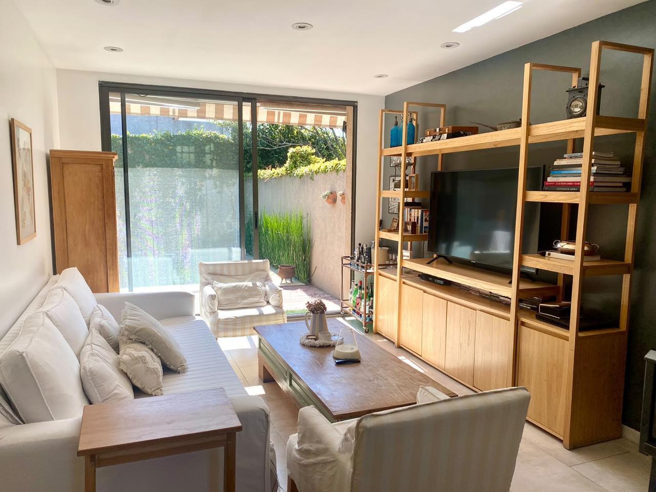 Foto de CASA EN VENTA EN SANTA RITA 5 AMBIENTES JARDÍN PILETA, imagen 2