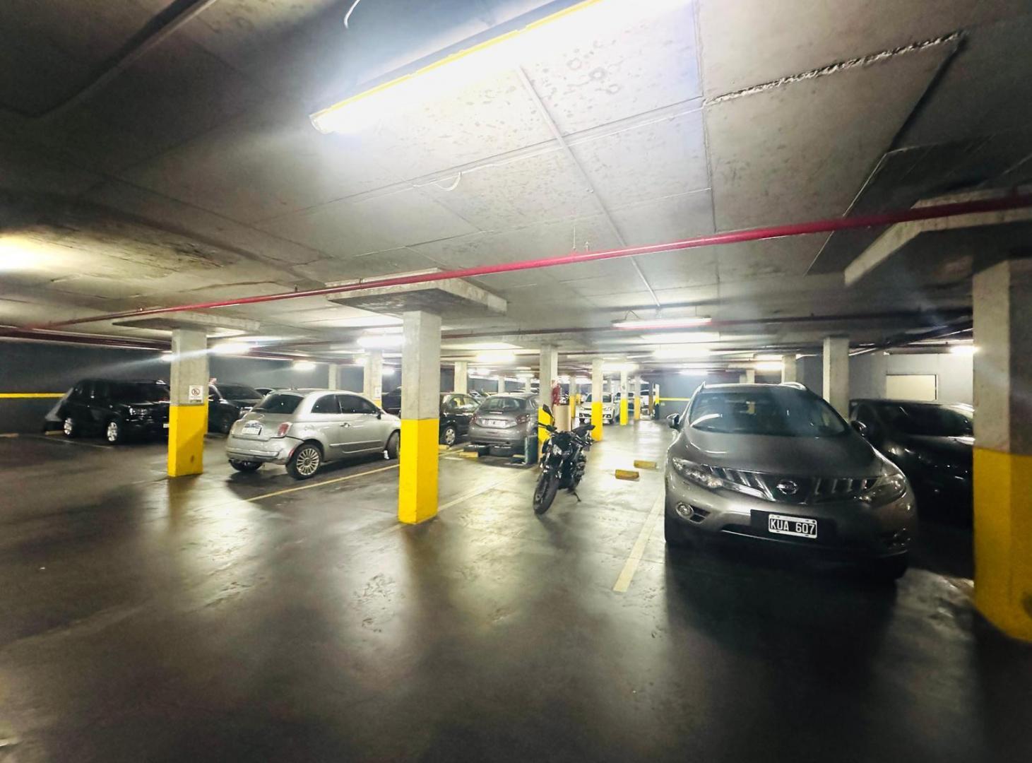 Foto de En Venta excelente 2 Ambientes con cochera en Belgrano- Complejo Erre, imagen 3