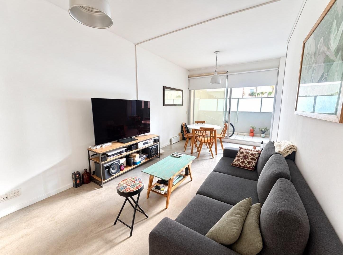 Foto de En Venta excelente 2 Ambientes con cochera en Belgrano- Complejo Erre, imagen 1