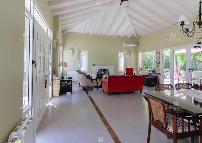 Foto de Casa en Alquiler Temporal con pileta ubicado El Aromo - Escobar, imagen 4