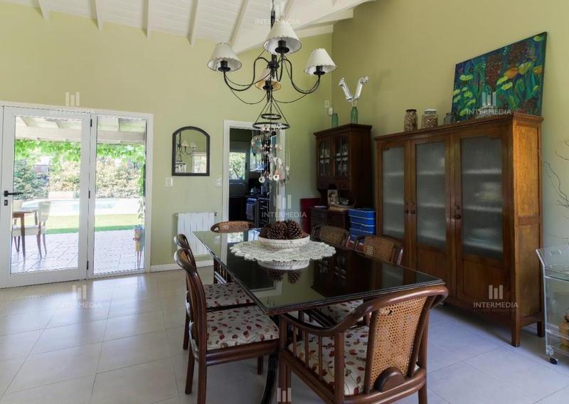Foto de Casa en Alquiler Temporal con pileta ubicado El Aromo - Escobar, imagen 5