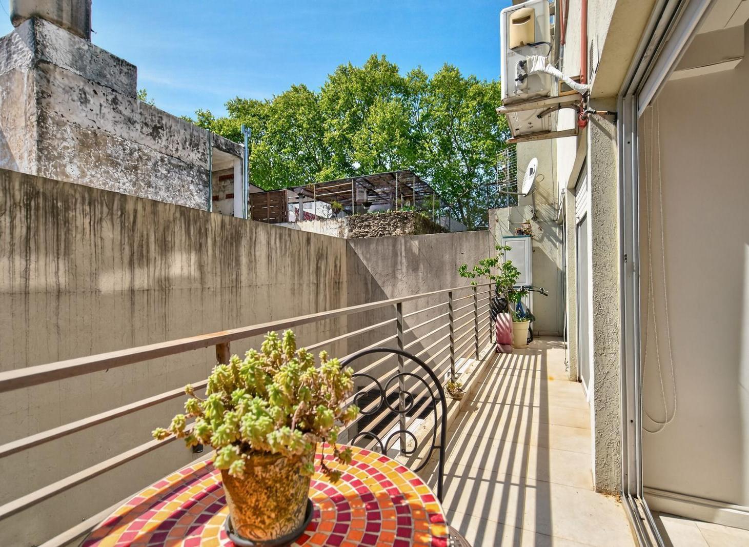 Foto de VENTA DEPARTAMENTO 3 AMBIENTES EN SAAVEDRA, 67M2, SUM y PARRILLA, imagen 1