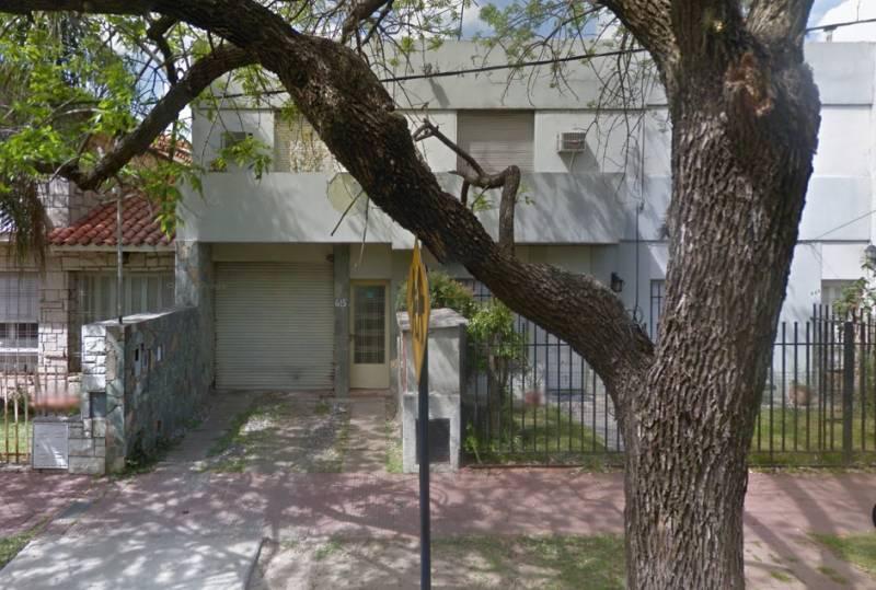 Casa / Lote, interno, muy bien ubicado