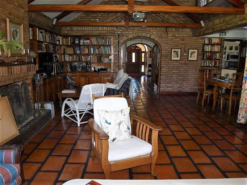 Espectacular Casa en Venta en Fisherton - Acepta Casa en Barrio Cerrado 2