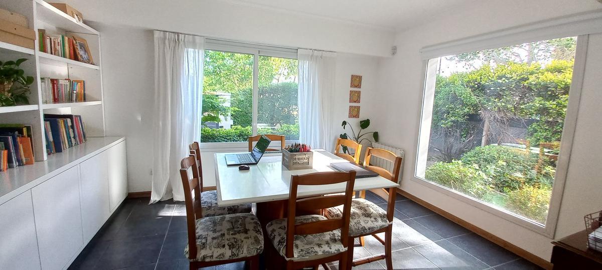 Importante Casa en Venta - San Eduardo - Fisherton 3
