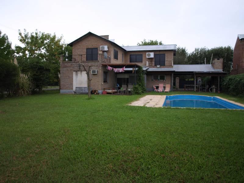 Casa en Venta en Aldea, Fisherton, 5 Dorm 3