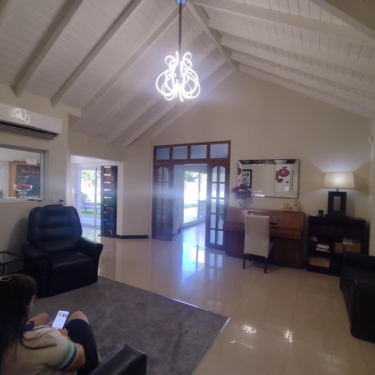 Casa en Venta 4 Dorm, en Hostal del Sol, Fisherton 2