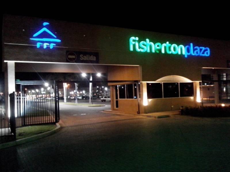 OFICINA EN SHOPPING FISHERTON PLAZA
