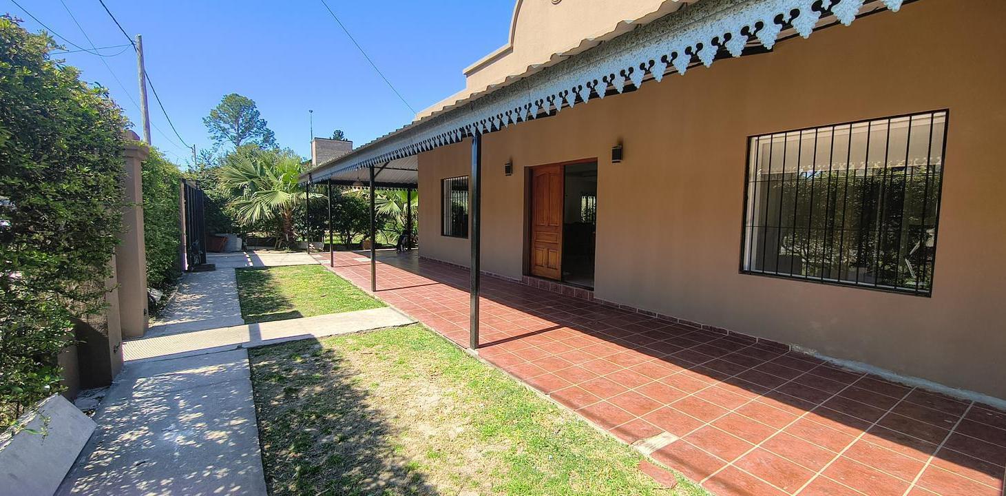 Foto de Casa en venta 4 dorm , quincho cerrado, San Eduardo - Fisherton, imagen 1
