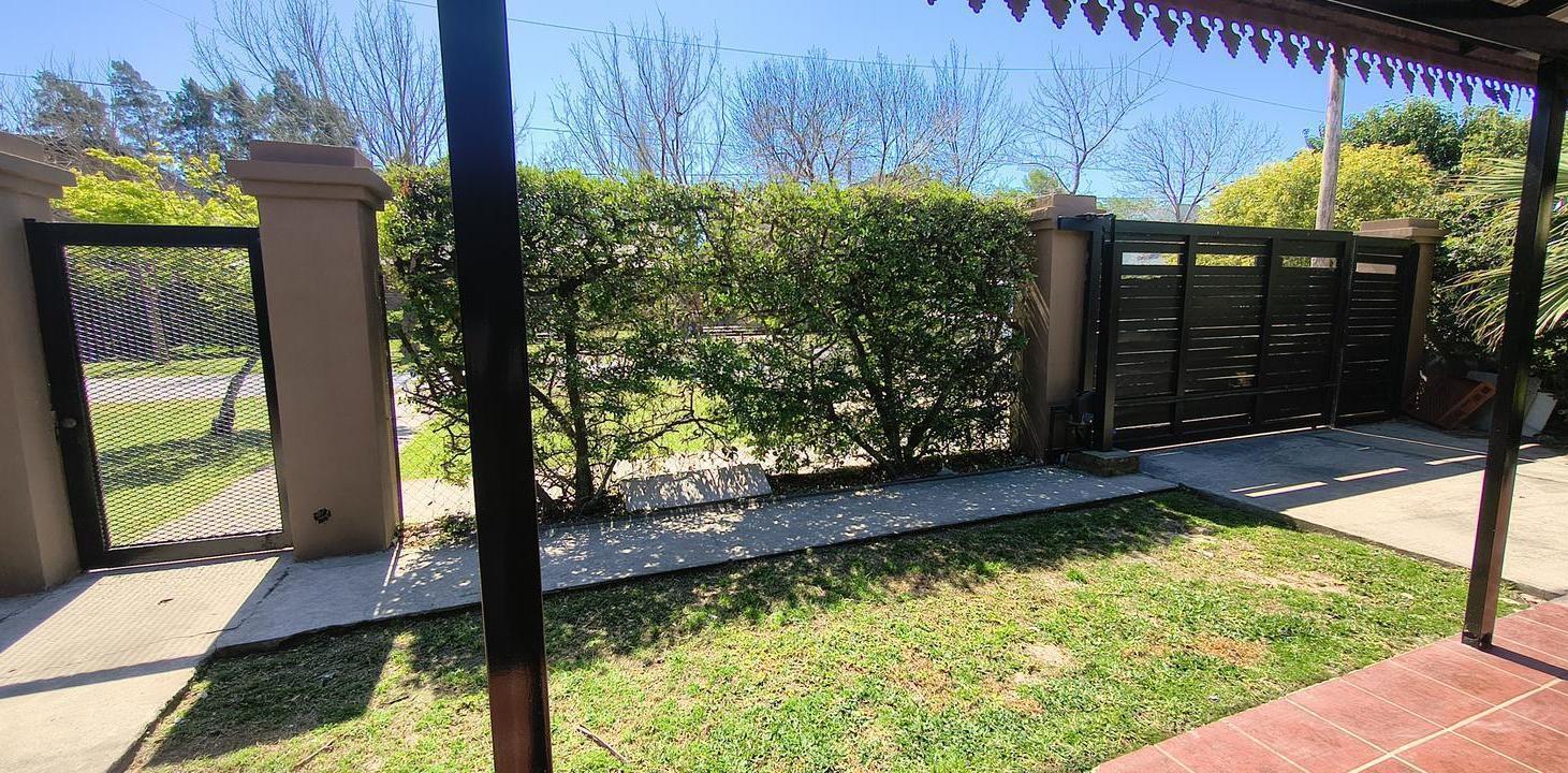 Foto de Casa en venta 4 dorm , quincho cerrado, San Eduardo - Fisherton, imagen 4