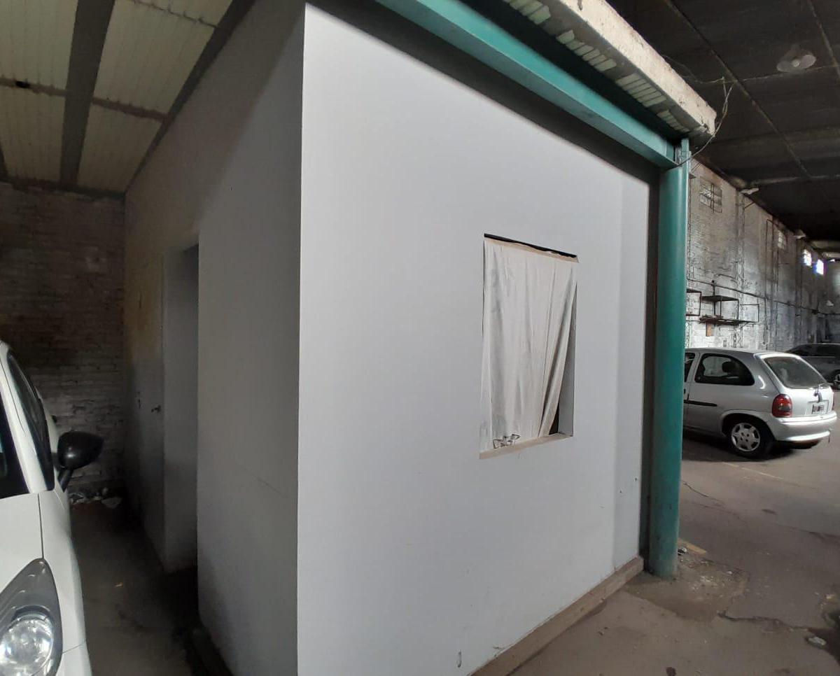 Casa con Galpón en Venta 1