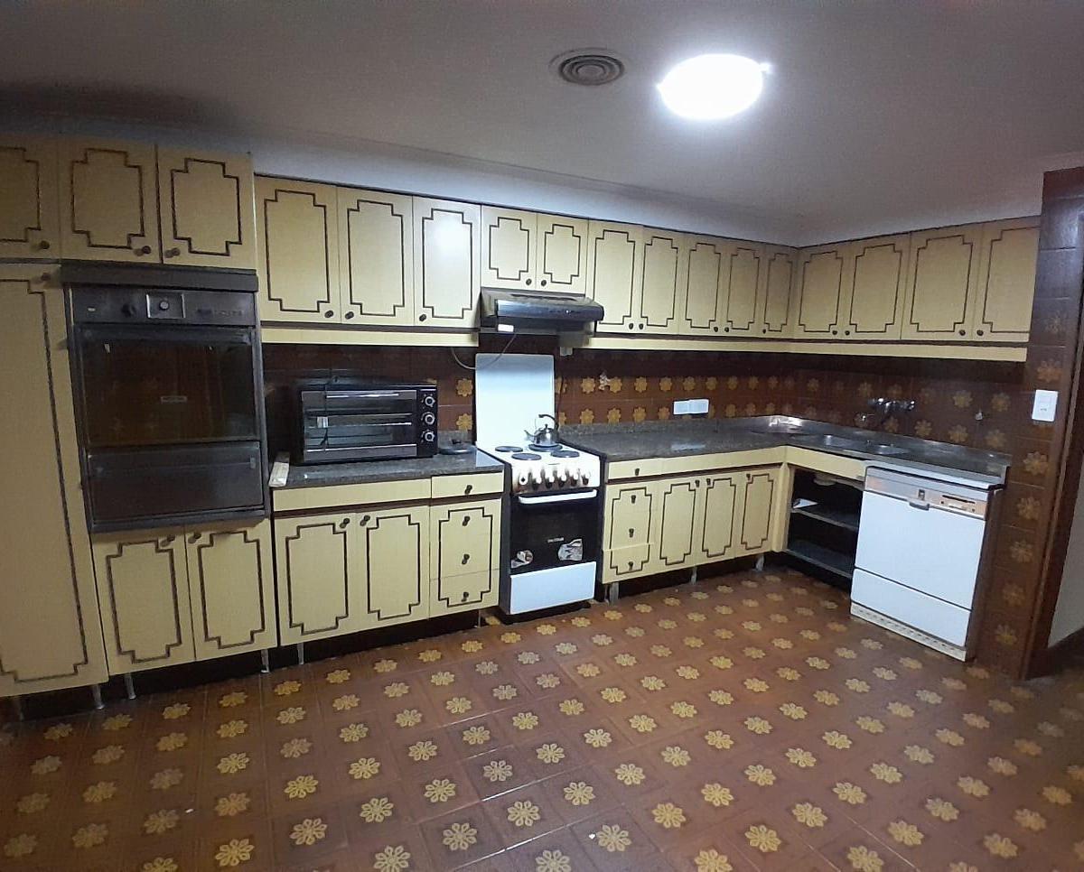 Importante Chalet en Venta en Rosario Sur 1