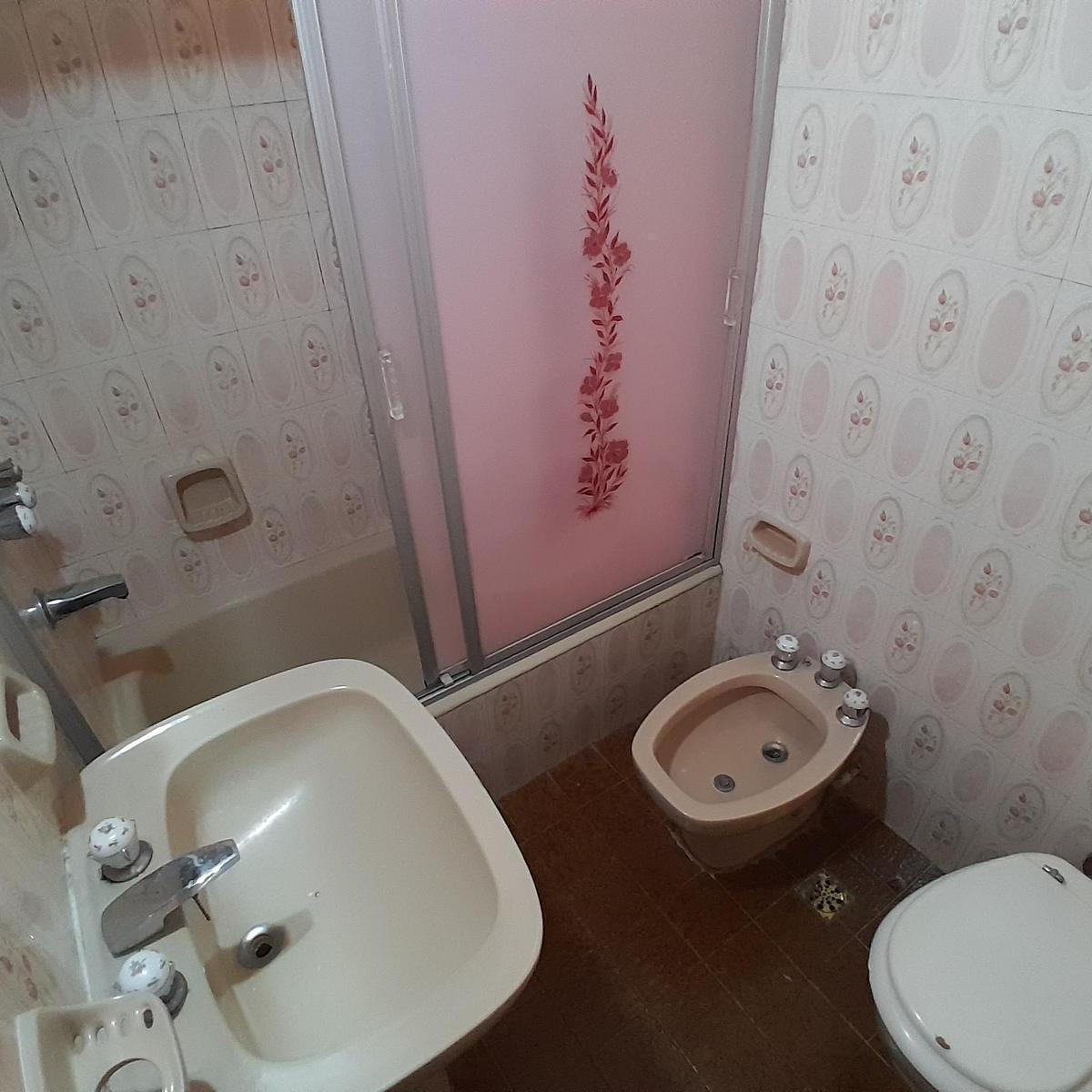 Foto de IMPORTANTE CHALET EN VENTA EN ROSARIO SUR, imagen 3