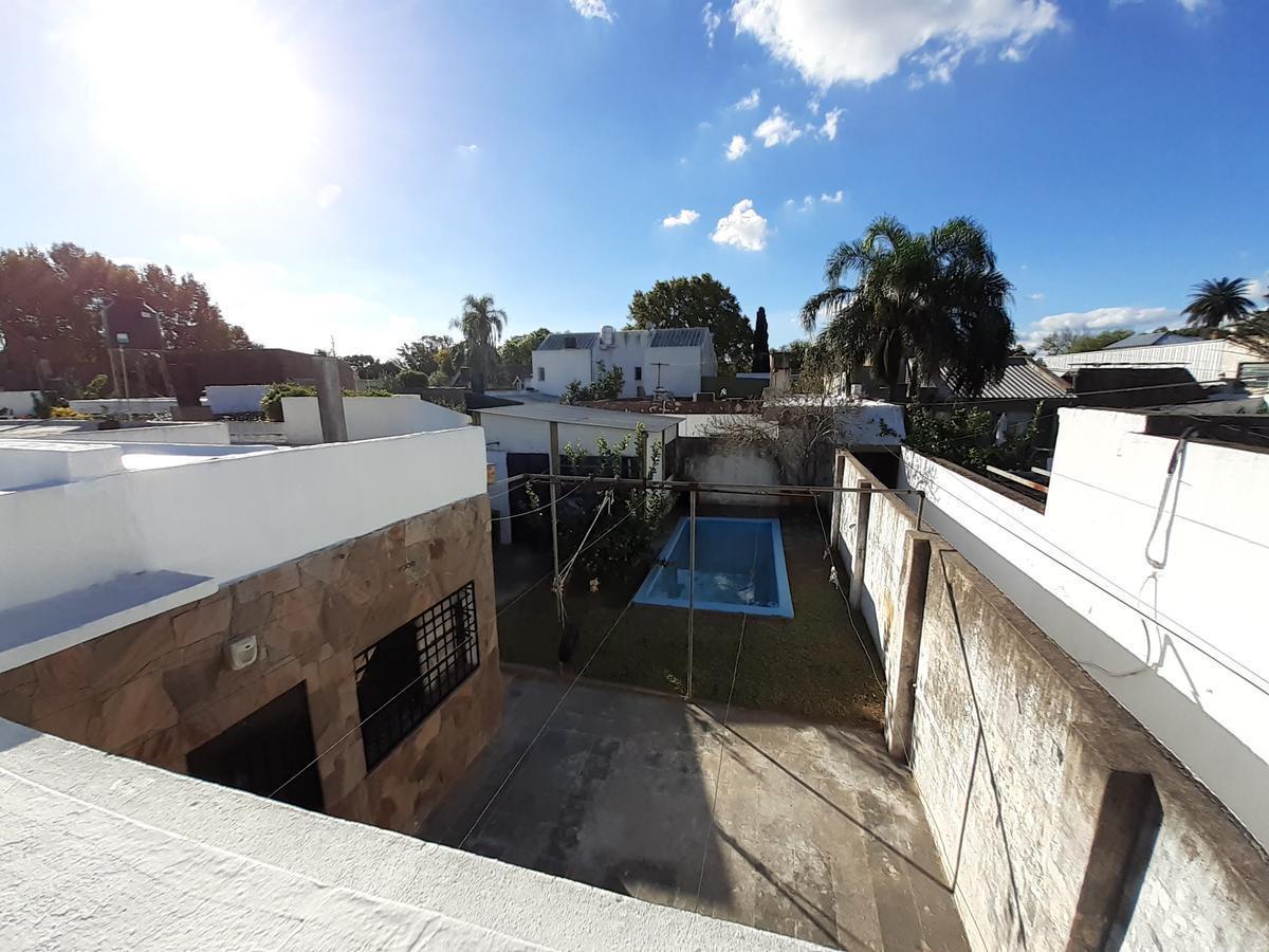 Casa Tres Dorm., con Pileta 1