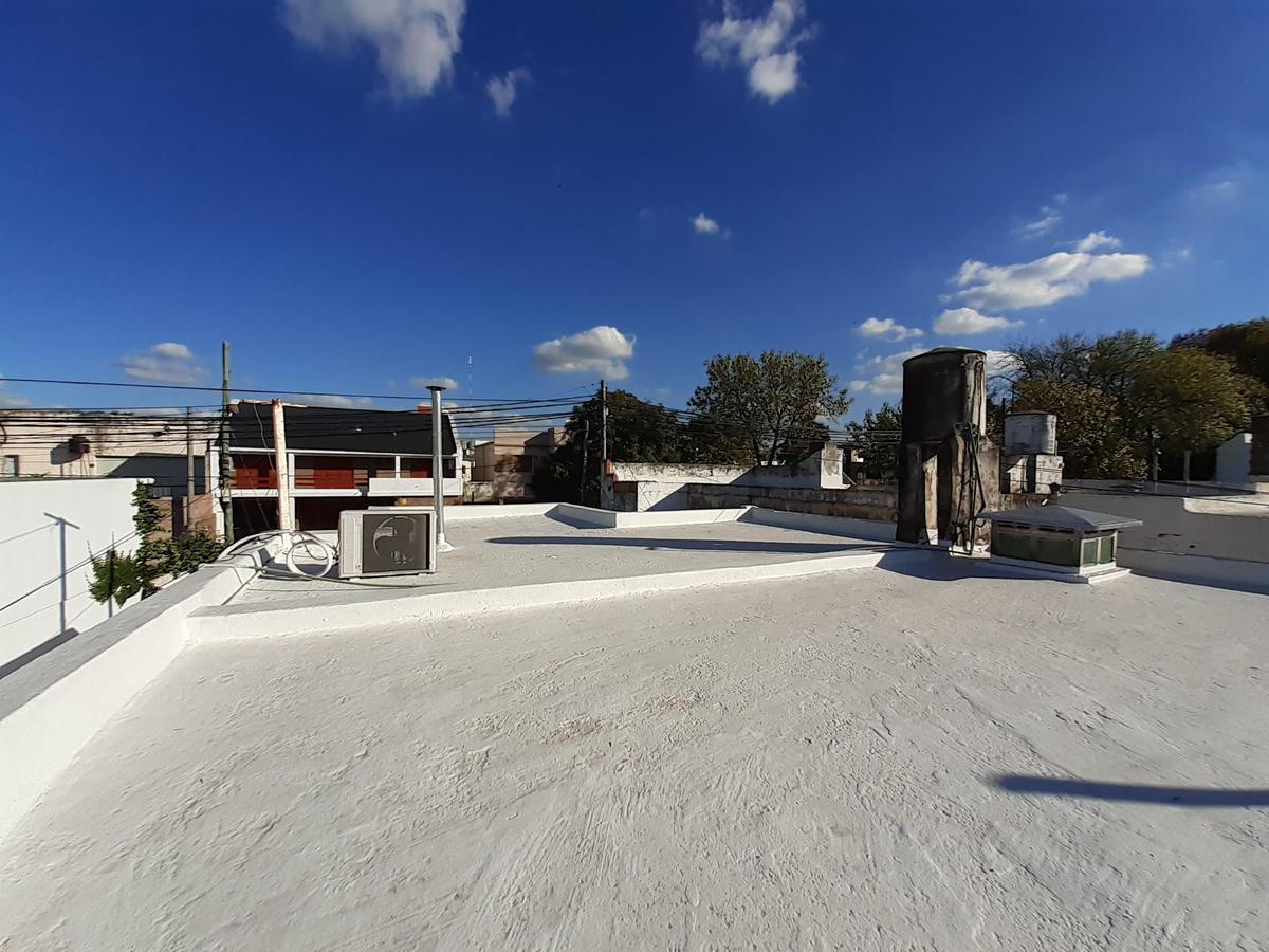 Casa Tres Dorm., con Pileta 2